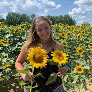 Meet your Posher, Logan